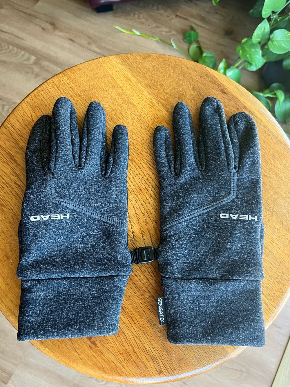 HEAD SENSATEC Touchscreen Running Gloves Gray women's  Size Small